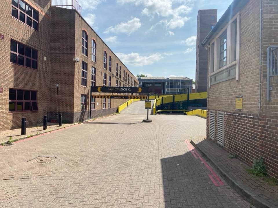Wapping basement area
